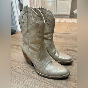 Women’s Boots